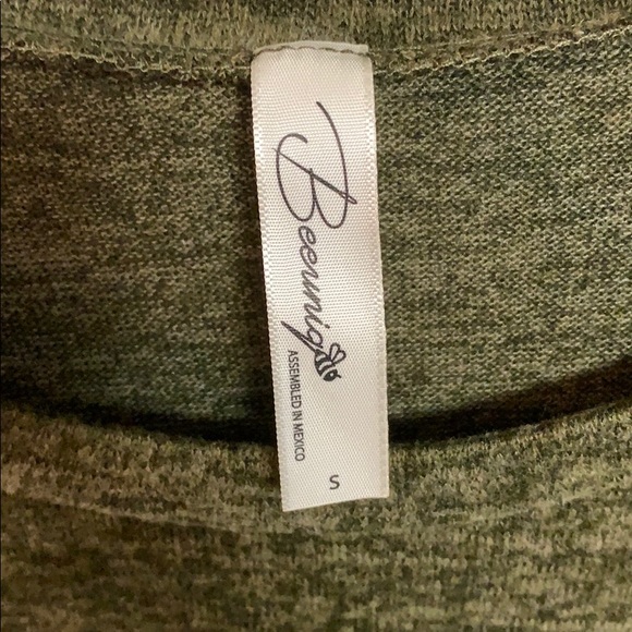 NWOT Olive Asymmetrical Hem Hacci Tunic - Picture 2 of 3